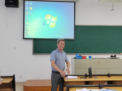 形势与政策教研室召开本学期第一次集体磨课活动