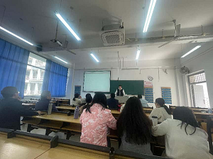 马克思主义学院召开《国家安全教育》课程讨论会